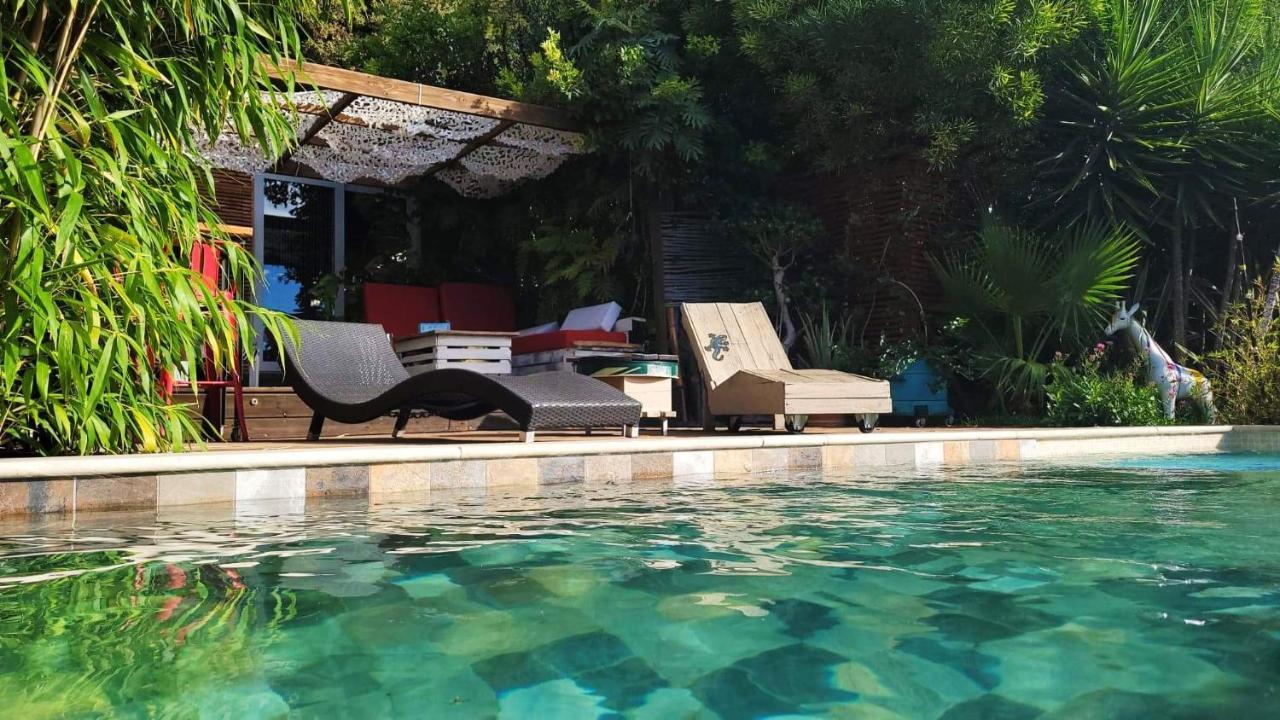 Logement De Charme Avec Piscine Et Jacuzzi Carnoules  Экстерьер фото